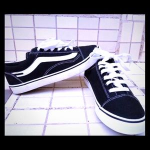 Size 8 vans. New, no box